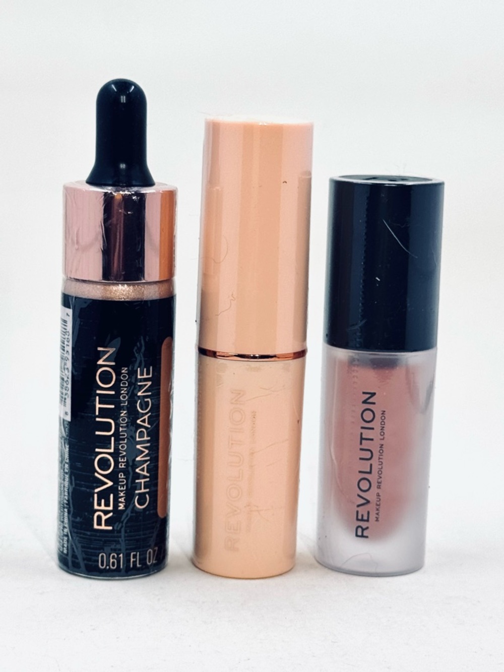Makeup Revolution London Liquid Highlighter Stick Foundation Matt Bomb Lipstick